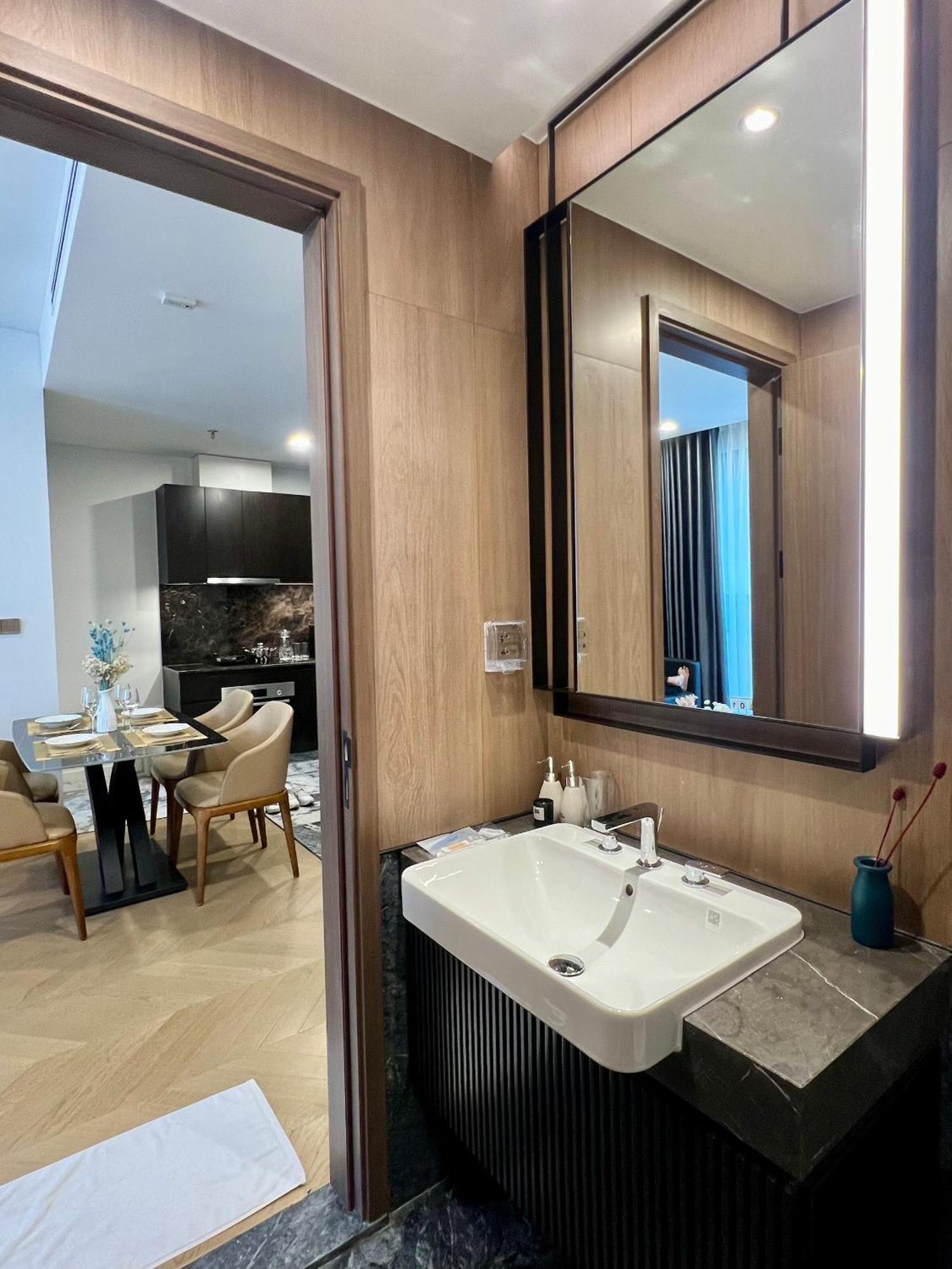 High-end 1br Lumiere Thao Dien, Hcmc - Min's *